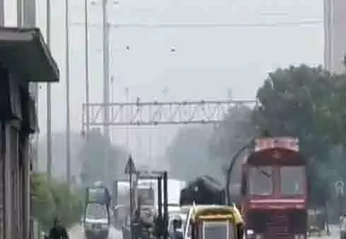 Gujarat: भारी बारिश से सूरत के कई इलाकों में जलभराव Gujarat: भारी बारिश से सूरत के कई इलाकों में जलभराव