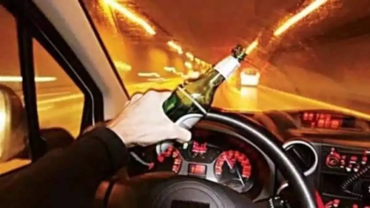 Hyderabad में सप्ताहांत में नशे में गाड़ी चलाने के 732 मामले दर्ज Hyderabad में सप्ताहांत में नशे में गाड़ी चलाने के 732 मामले दर्ज