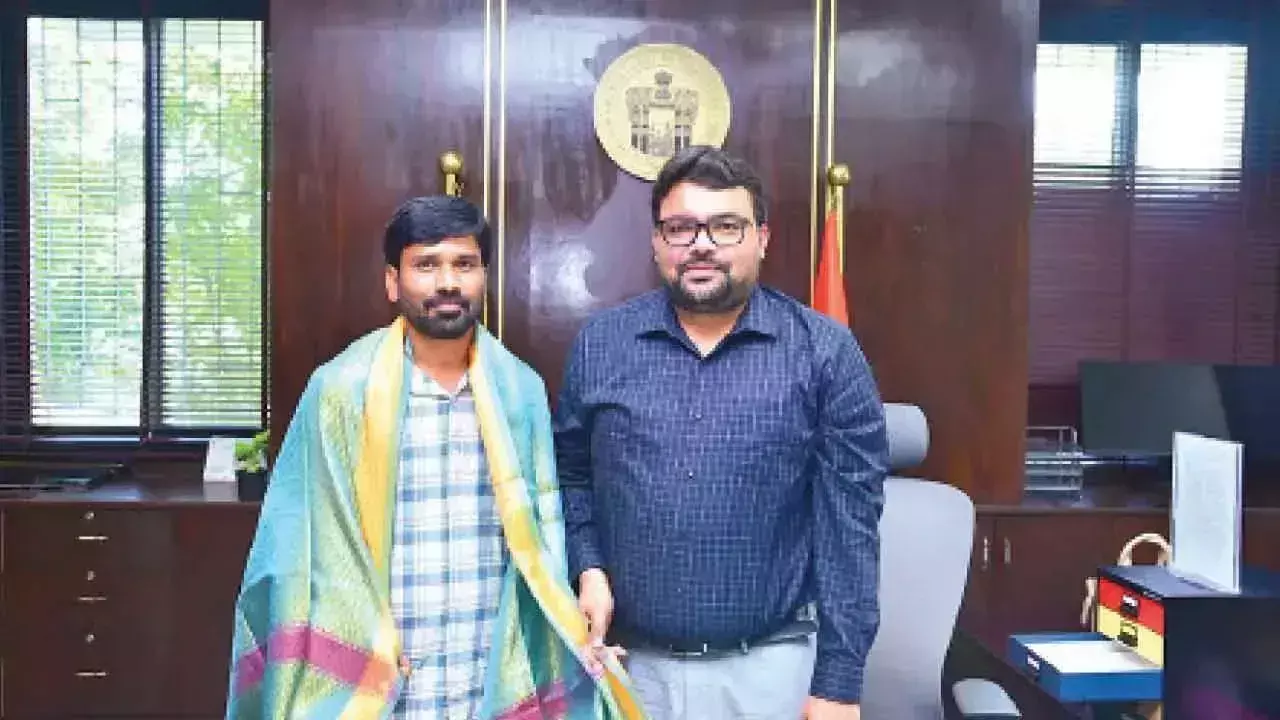 Telangana: पशुपालक से पीएचडी स्कॉलर तक Telangana: पशुपालक से पीएचडी स्कॉलर तक