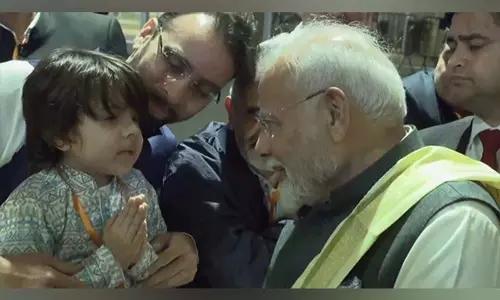 प्रधानमंत्री मोदी का ब्राजील में भव्य स्वागत, प्रवासी भारतीयों से की मुलाकात प्रधानमंत्री मोदी का ब्राजील में भव्य स्वागत, प्रवासी भारतीयों से की मुलाकात