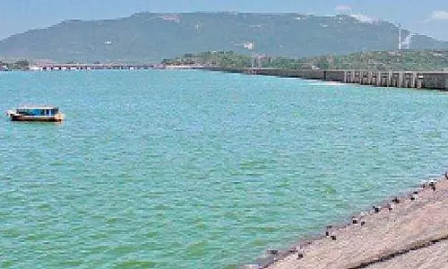 Tamil Nadu: मेट्टूर बांध इस वर्ष दूसरी बार पूर्ण क्षमता पर पहुंचा Tamil Nadu: मेट्टूर बांध इस वर्ष दूसरी बार पूर्ण क्षमता पर पहुंचा