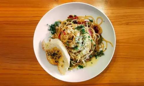 Recipe: शाम के नाश्ते में परोसें गार्लिक बटर पास्ता Recipe: शाम के नाश्ते में परोसें गार्लिक बटर पास्ता