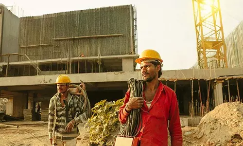 तेलंगाना में व्यापारिक सहूलियत के लिए 10 घंटे कार्यदिवस की अनुमति