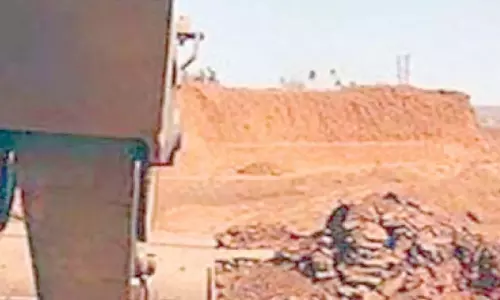 Karnataka: सरकार ने ‘अवैध खनन’ घोटाले की जांच के लिए कैबिनेट उपसमिति गठित की