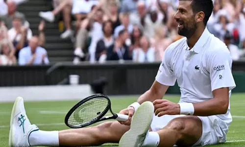 Novak Djokovic विंबलडन के चौथे दौर में पहुंचे, प्रतियोगिता में कुल 100वीं जीत दर्ज की Novak Djokovic विंबलडन के चौथे दौर में पहुंचे, प्रतियोगिता में कुल 100वीं जीत दर्ज की