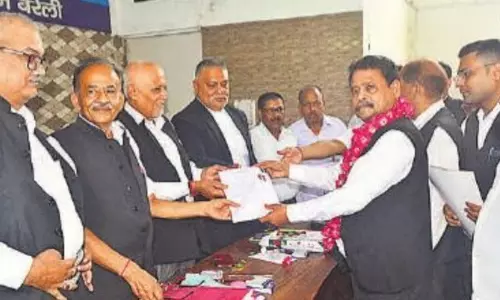 Bareilly: सचिव पद पर चुनावी सरगर्मी, सात ने किया पर्चा दाखिल Bareilly: सचिव पद पर चुनावी सरगर्मी, सात ने किया पर्चा दाखिल