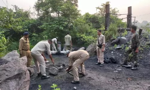 Giridih: फर्जी पहचान से हमला, कोयला चोरों ने सीसीएल टीम को बनाया निशाना