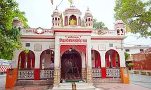 Farrukhabad: पांडवों की आस्था से जुड़ा प्राचीन पांडेश्वरनाथ मंदिर