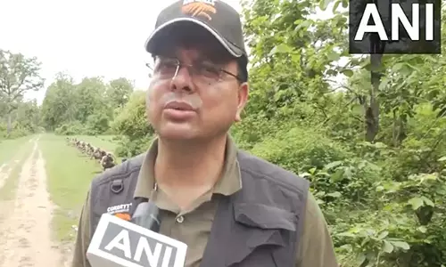 CM Dhami ने कॉर्बेट नेशनल पार्क में जंगल सफारी का आनंद लिया