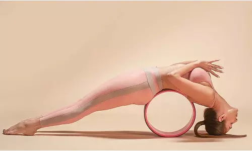 Yoga Tips: थायराइड से पूरी तरह छुटकारा पाना है तो इन योगासनों का नियमित अभ्यास करें Yoga Tips: थायराइड से पूरी तरह छुटकारा पाना है तो इन योगासनों का नियमित अभ्यास करें