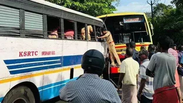 Kerala: तिरुवनंतपुरम में KSRTC बस और फास्ट पैसेंजर की टक्कर में 10 लोग घायल
