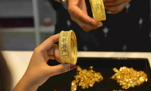 सोना इस हफ्ते 1,200 रुपए से अधिक महंगा हुआ, चांदी 1.07 लाख रुपए के पार