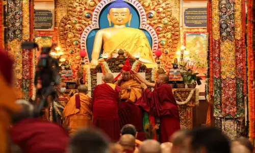 दलाई लामा 90 वर्ष के हुए, चीन को चुनौती देने की कसम खाई दलाई लामा 90 वर्ष के हुए, चीन को चुनौती देने की कसम खाई