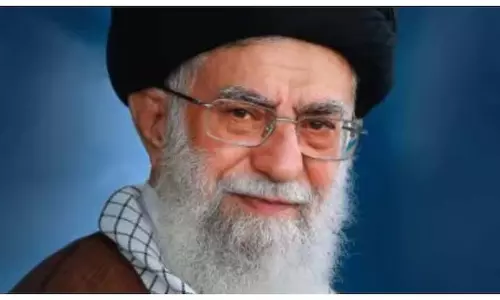 Israel-Iran युद्ध की शुरुआत के बाद पहली बार सार्वजनिक रूप से सामने आए अयातुल्ला अली खामेनेई Israel-Iran युद्ध की शुरुआत के बाद पहली बार सार्वजनिक रूप से सामने आए अयातुल्ला अली खामेनेई