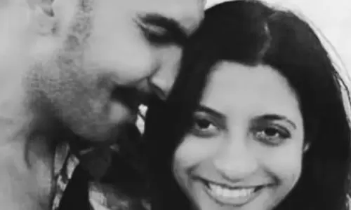 Zoya Akhtar ने रणवीर सिंह के जन्मदिन पर उनके साथ की अनदेखी तस्वीरें पोस्ट कीं Zoya Akhtar ने रणवीर सिंह के जन्मदिन पर उनके साथ की अनदेखी तस्वीरें पोस्ट कीं