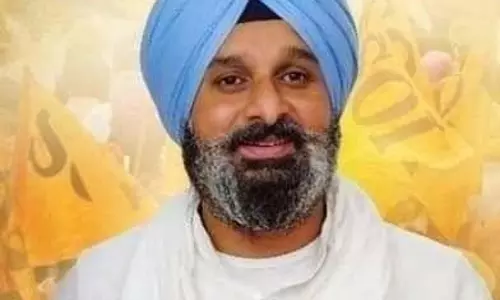 वरिष्ठ अकाली नेता Bikram Majithia को 14 दिन की न्यायिक हिरासत में भेजा गया वरिष्ठ अकाली नेता Bikram Majithia को 14 दिन की न्यायिक हिरासत में भेजा गया
