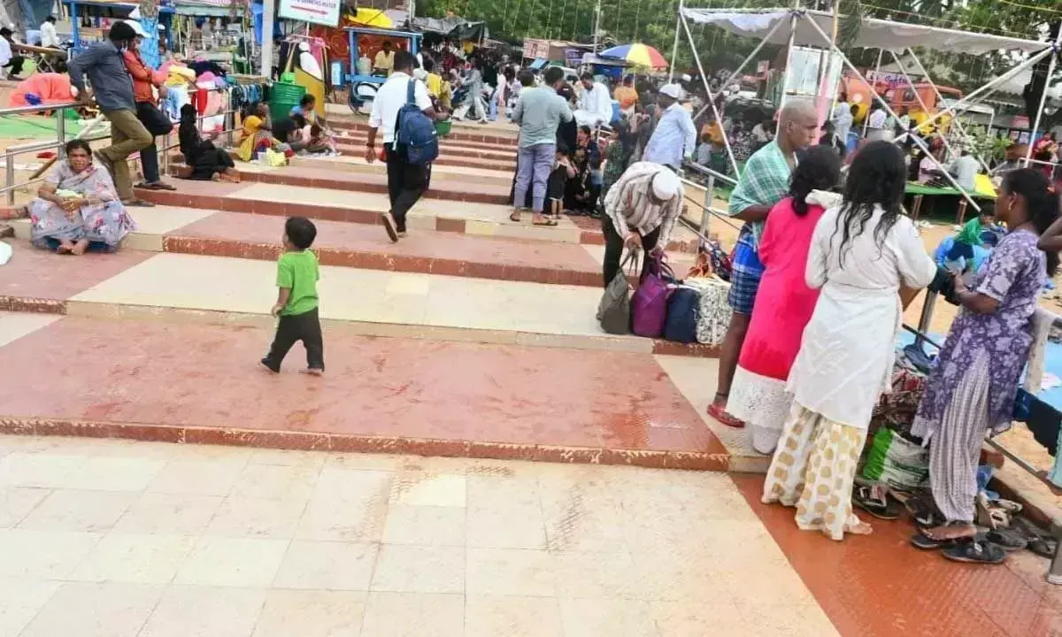 Andhra: नेल्लोर शहर में 5 दिवसीय रोटटेला पांडुगा के लिए मंच तैयार