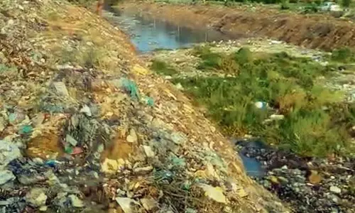 Amritsar: तुंग धाब की गाद निकाली गई लेकिन चिंता व्यर्थ है Amritsar: तुंग धाब की गाद निकाली गई लेकिन चिंता व्यर्थ है