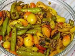 Recipe: गरमा गरम परांठे के साथ मिर्च करोंदा अचार Recipe: गरमा गरम परांठे के साथ मिर्च करोंदा अचार