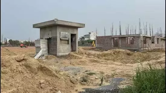 900 बसों की योजना के लिए GMDA ने मांगी 12 एकड़ ज़मीन 900 बसों की योजना के लिए GMDA ने मांगी 12 एकड़ ज़मीन