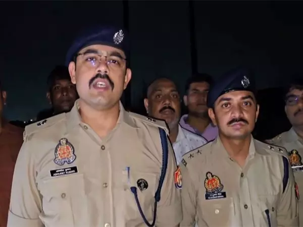 Uttar Pradesh: प्रयागराज मुठभेड़ में तीन बदमाश पकड़े गए Uttar Pradesh: प्रयागराज मुठभेड़ में तीन बदमाश पकड़े गए