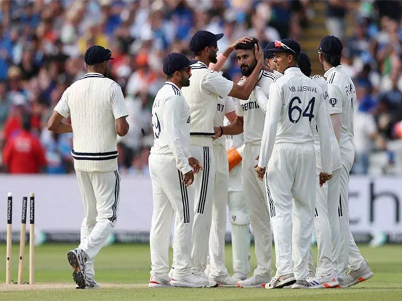 आकाश के छक्के से भारत ने एजबेस्टन में रच दिया इतिहास आकाश के छक्के से भारत ने एजबेस्टन में रच दिया इतिहास
