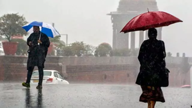 दिल्ली में अगले दो दिन आंधी-बारिश की संभावना: आईएमडी दिल्ली में अगले दो दिन आंधी-बारिश की संभावना: आईएमडी
