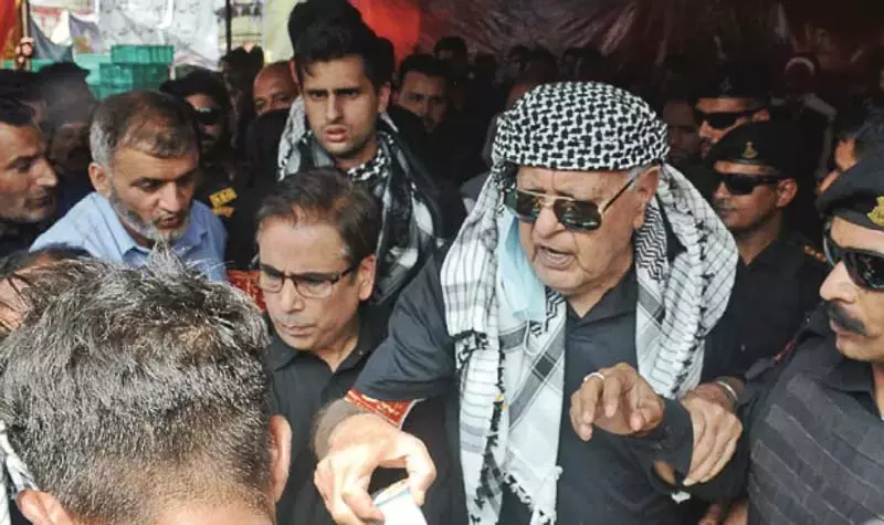 Srinagar बुराई के खिलाफ मुसलमानों को एकजुट होना चाहिए: फारूक अब्दुल्ला Srinagar बुराई के खिलाफ मुसलमानों को एकजुट होना चाहिए: फारूक अब्दुल्ला