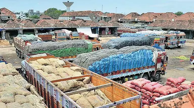 3.5 साल बाद भी CMC मार्केट कॉम्प्लेक्स के बेदखल व्यापारियों का पुनर्वास नहीं 3.5 साल बाद भी CMC मार्केट कॉम्प्लेक्स के बेदखल व्यापारियों का पुनर्वास नहीं