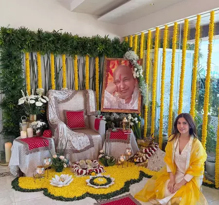 Bhumi Pednekar ने गुरुजी निर्मल सिंह महाराज का जन्मदिन श्रद्धापूर्वक मनाया Bhumi Pednekar ने गुरुजी निर्मल सिंह महाराज का जन्मदिन श्रद्धापूर्वक मनाया