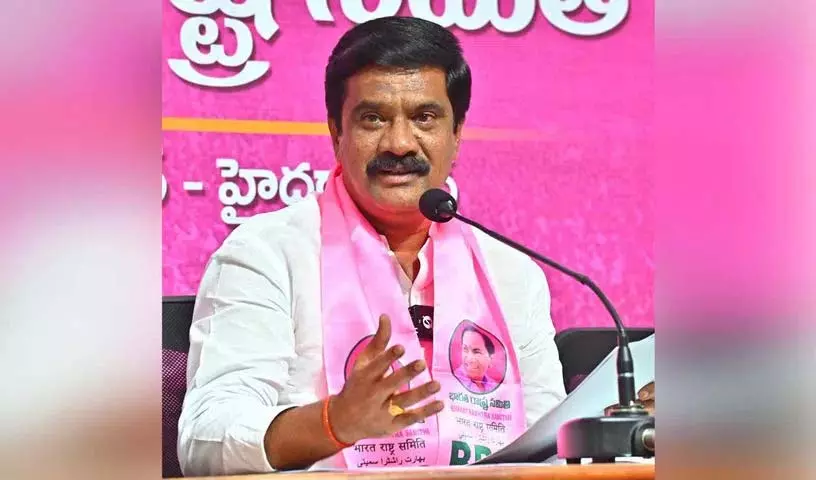 Prashanth Reddy ने किसानों के साथ किए जा रहे कठोर व्यवहार के लिए उत्तम की आलोचना की Prashanth Reddy ने किसानों के साथ किए जा रहे कठोर व्यवहार के लिए उत्तम की आलोचना की