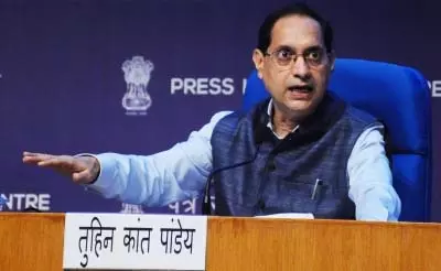 जेन स्ट्रीट मामले के बाद बोले सेबी चीफ; नए नियमों की नहीं, अधिक प्रवर्तन और निगरानी की आवश्यकता जेन स्ट्रीट मामले के बाद बोले सेबी चीफ; नए नियमों की नहीं, अधिक प्रवर्तन और निगरानी की आवश्यकता