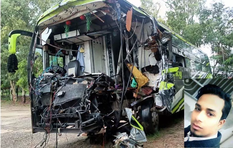 Jalandhar: बस की ट्रक से पीछे से टक्कर में शिक्षक की मौत Jalandhar: बस की ट्रक से पीछे से टक्कर में शिक्षक की मौत