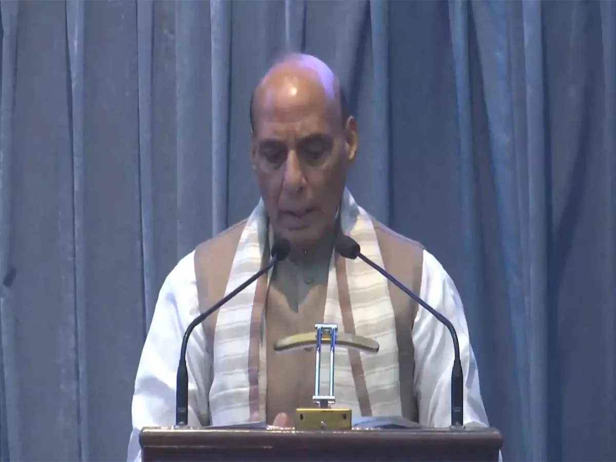 ऑपरेशन सिंदूर के कारण हमारे स्वदेशी रक्षा उत्पादों की मांग बढ़ी: Rajnath Singh ऑपरेशन सिंदूर के कारण हमारे स्वदेशी रक्षा उत्पादों की मांग बढ़ी: Rajnath Singh