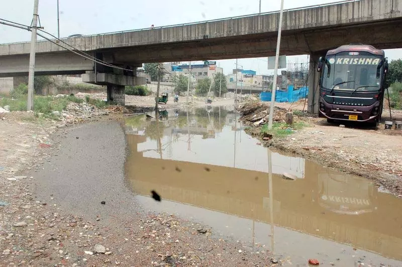 Amritsar: छोटी सी दूरी, लेकिन यात्रियों के लिए दुःस्वप्न Amritsar: छोटी सी दूरी, लेकिन यात्रियों के लिए दुःस्वप्न