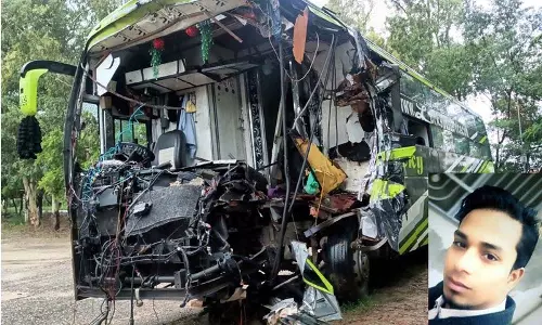 Jalandhar : बस की ट्रक से पीछे से टक्कर में शिक्षक की मौत Jalandhar : बस की ट्रक से पीछे से टक्कर में शिक्षक की मौत