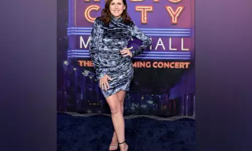 कोई भी उनकी जगह नहीं ले सकता: SNL के कास्ट मेंबर लोर्न माइकल्स के बारे में मौली शैनन कोई भी उनकी जगह नहीं ले सकता: SNL के कास्ट मेंबर लोर्न माइकल्स के बारे में मौली शैनन