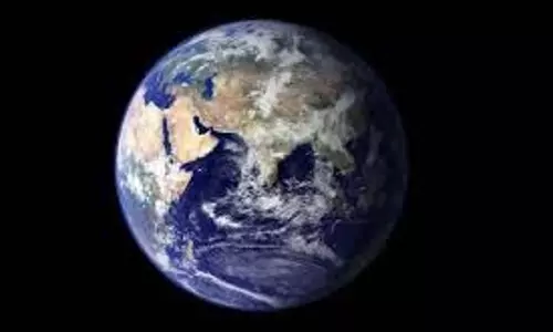 Science: सालों की मेहनत के बाद आखिरकार धरती के बाहर पानी मिल ही गया! वैज्ञानिकों ने एक नई सुपर अर्थ खोजी, जो हमारे ग्रह से दोगुनी बड़ी है