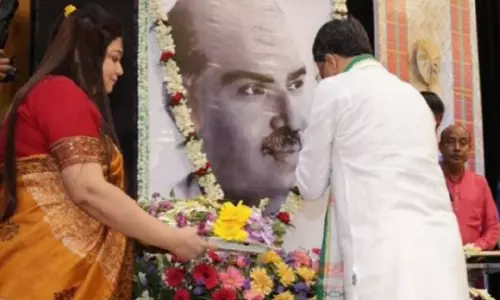 CM Saha ने श्यामा प्रसाद मुखर्जी के सम्मान में 2 पुरस्कारों की घोषणा की CM Saha ने श्यामा प्रसाद मुखर्जी के सम्मान में 2 पुरस्कारों की घोषणा की