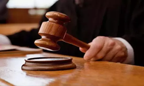 भतीजी के साथ रेप करने वाला चाचा 10 साल रहेगा जेल में भतीजी के साथ रेप करने वाला चाचा 10 साल रहेगा जेल में