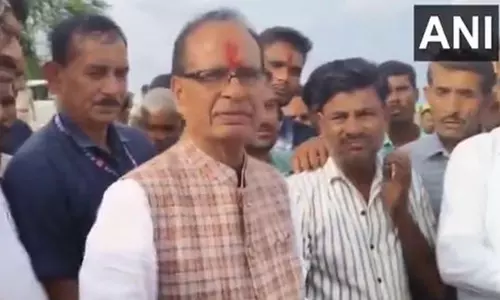 Shivraj Singh Chauhan ने कहा- नकली खाद, बीज की समस्या से निपटने के लिए नए कानून पर काम कर रहे हैं Shivraj Singh Chauhan ने कहा- नकली खाद, बीज की समस्या से निपटने के लिए नए कानून पर काम कर रहे हैं