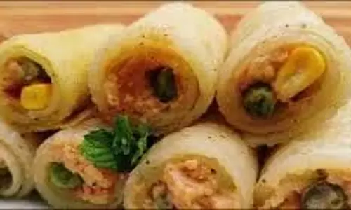 Stuffed Suji Roll Recipe: सुबह का नाश्ता बन जाएगा बच्चों का फेवरेट, ट्राई करें ये टेस्टी और स्पेशल भरवां सूजी रोल रेसिपी Stuffed Suji Roll Recipe: सुबह का नाश्ता बन जाएगा बच्चों का फेवरेट, ट्राई करें ये टेस्टी और स्पेशल भरवां सूजी रोल रेसिपी