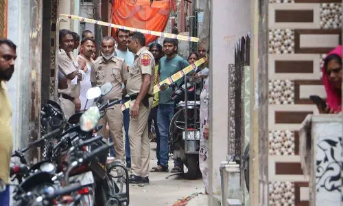 दक्षिणपुरी में किराए के कमरे में 3 एसी मैकेनिक मृत पाए गए दक्षिणपुरी में किराए के कमरे में 3 एसी मैकेनिक मृत पाए गए