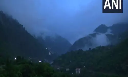 Rudraprayag के कुछ हिस्सों में भारी बारिश, टिहरी, उत्तरकाशी, चमोली में भूस्खलन की चेतावनी