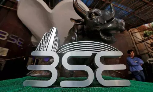 शीर्ष 6 कंपनियों का एमकैप 70,000 करोड़ घटा, HDFC और ICICI बैंक को सबसे बड़ा नुकसान शीर्ष 6 कंपनियों का एमकैप 70,000 करोड़ घटा, HDFC और ICICI बैंक को सबसे बड़ा नुकसान