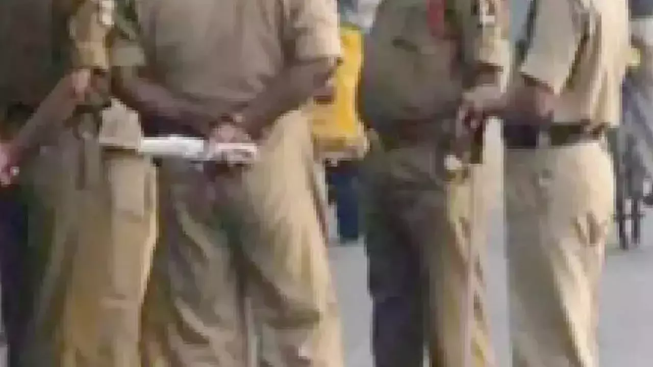Telangana: पुलिस ने मृतक सहकर्मियों के परिवारों को सहायता प्रदान की