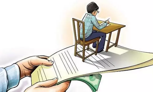 अभिभावकों ने Telangana में फीस विनियमन विधेयक के शीघ्र क्रियान्वयन की मांग की