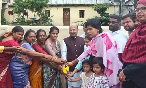 राजनीति छोड़ो और जिले का कर्ज चुकाओ: हुसैन ने HDK पर पलटवार किया राजनीति छोड़ो और जिले का कर्ज चुकाओ: हुसैन ने HDK पर पलटवार किया