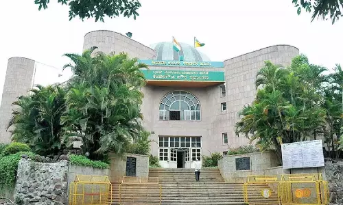 महज दो सप्ताह में रिश्वतखोरी के मामले में आधा दर्जन से अधिक BBMP इंजीनियर रंगे हाथ पकड़े गए महज दो सप्ताह में रिश्वतखोरी के मामले में आधा दर्जन से अधिक BBMP इंजीनियर रंगे हाथ पकड़े गए