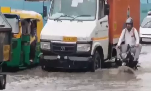 दिल्ली में भारी बारिश के बाद जलभराव की समस्या, IMF ने भारी बारिश की चेतावनी जारी की